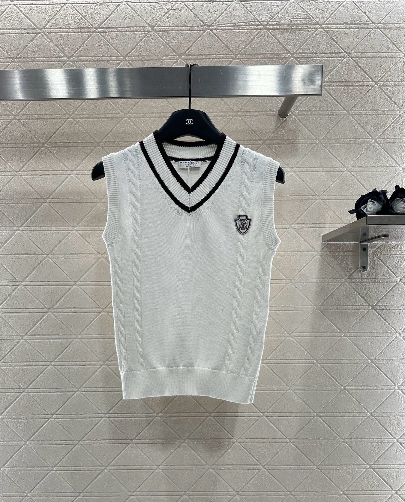 Bru 25 Tennis series knitted vest