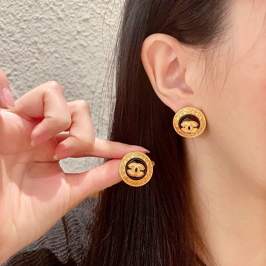 C 25 Classic Round Earrings