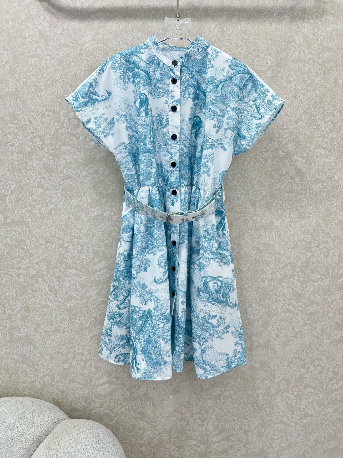 D 25 New Jungle Animal Print Short Sleeve Dress