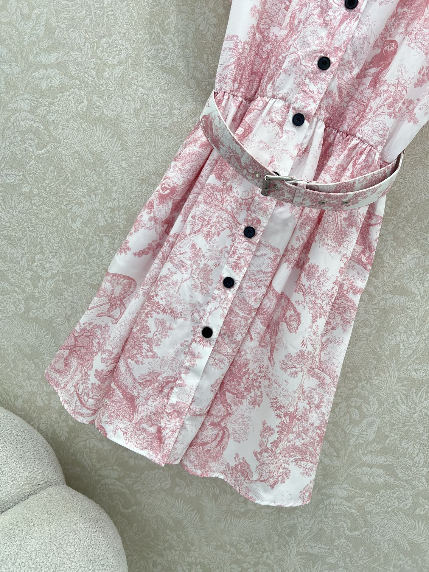 D 25 New Jungle Animal Print Short Sleeve Dress