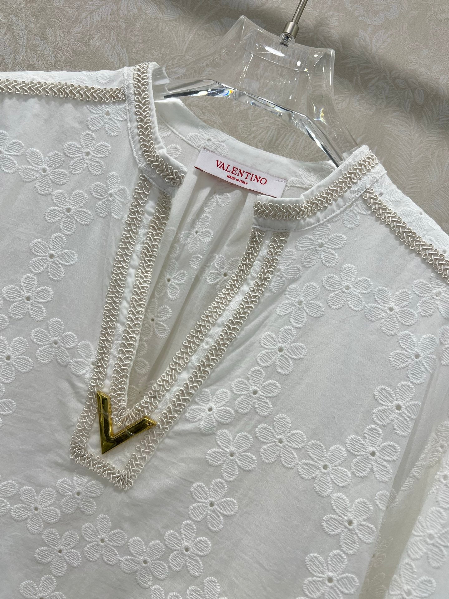 V 25 nouveaux costumes en coton et lin à fleurs sculptées et évidées