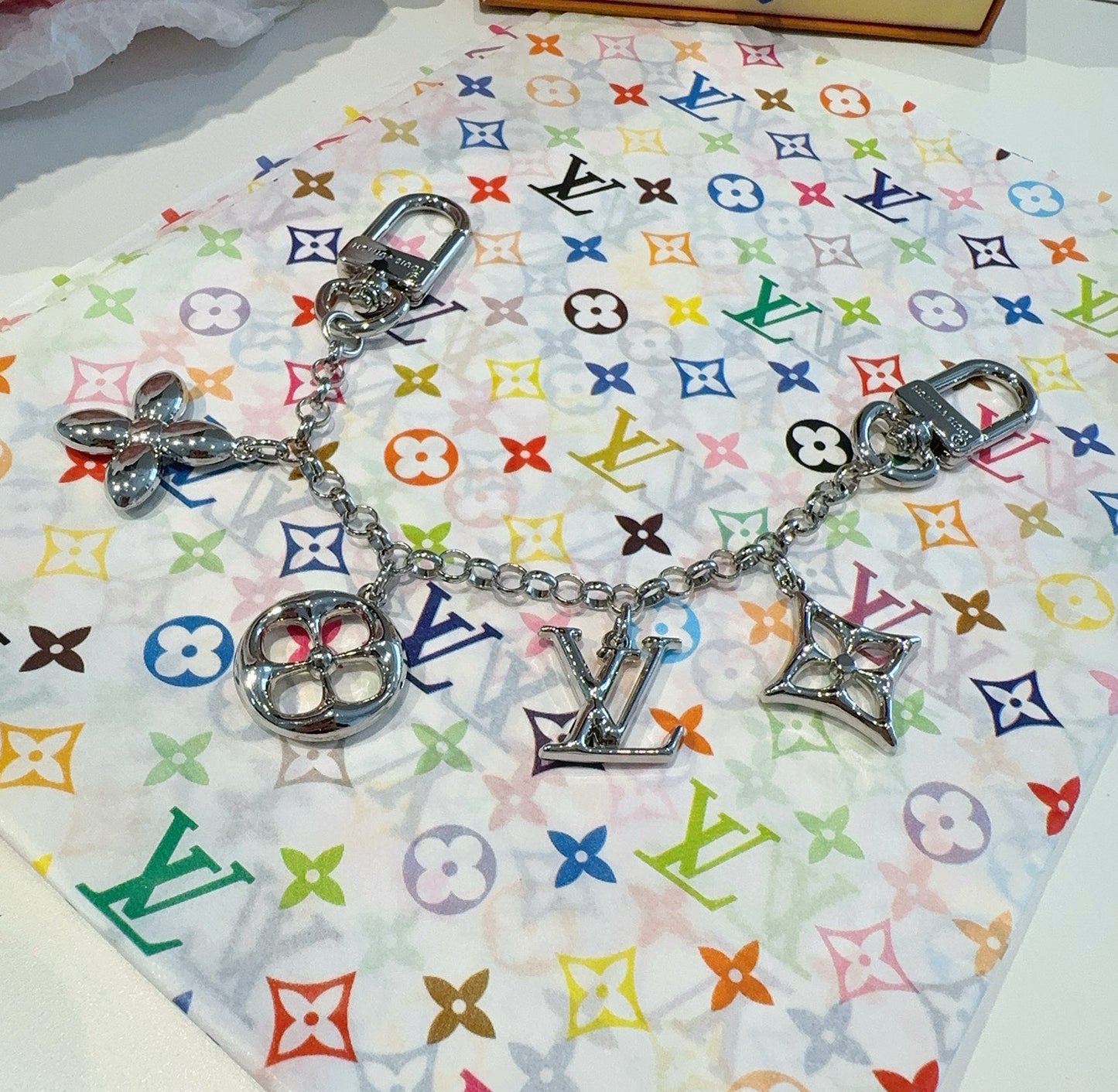 L 25 Keychains Bag Accessories Bag Charms Gold & Silver