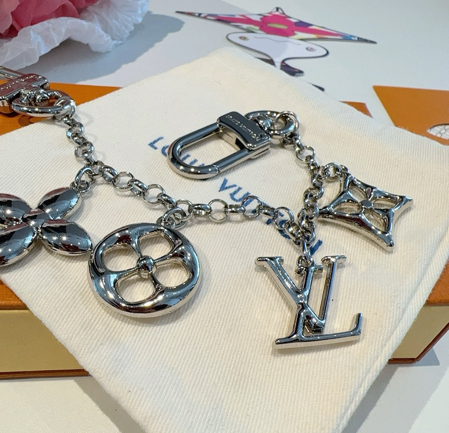 L 25 Keychains Bag Accessories Bag Charms Gold & Silver