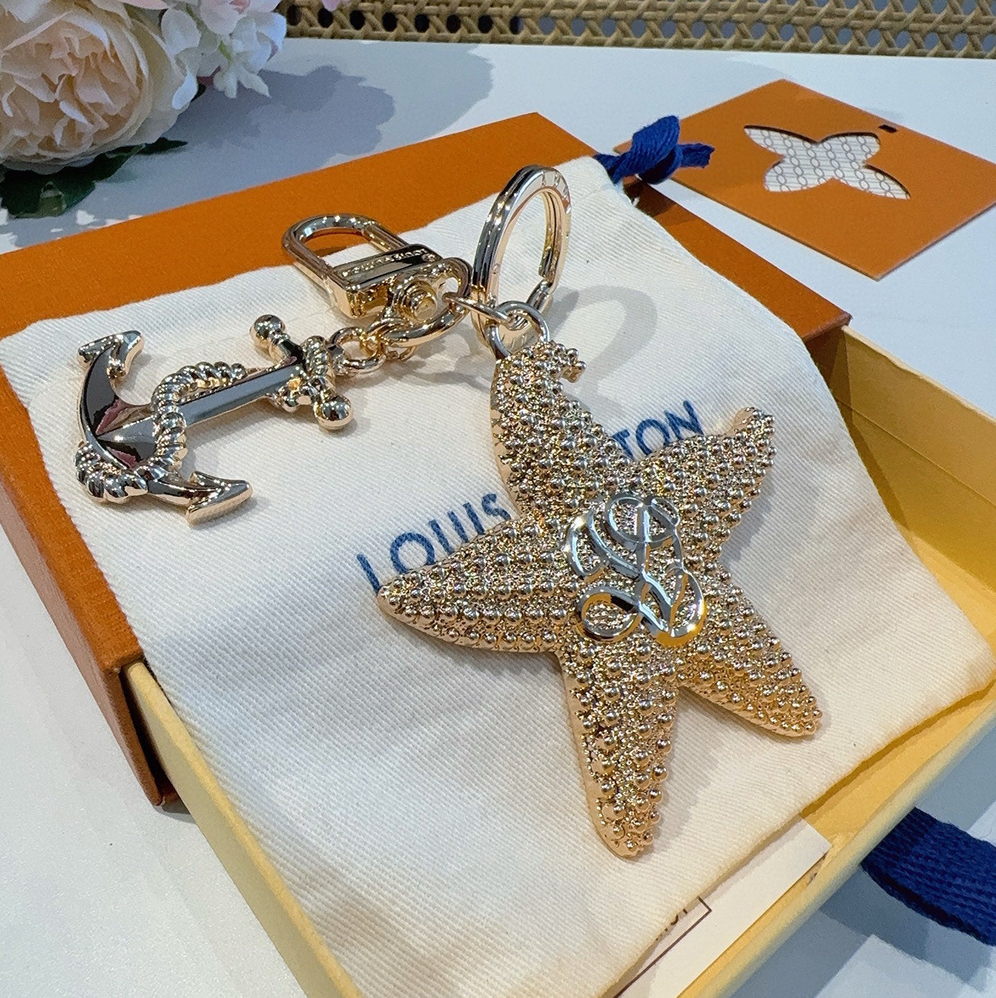 L 25 New Starfish keychain Bag charm
