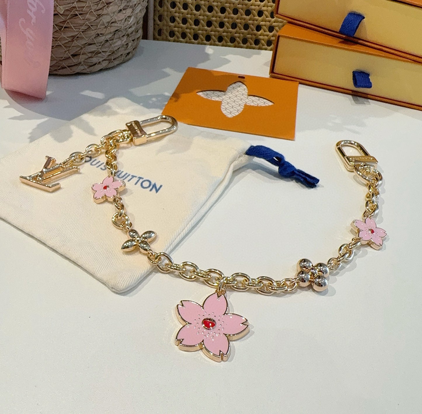 L 25 New Co-branded Cherry Blossom Keychain Bag Charms