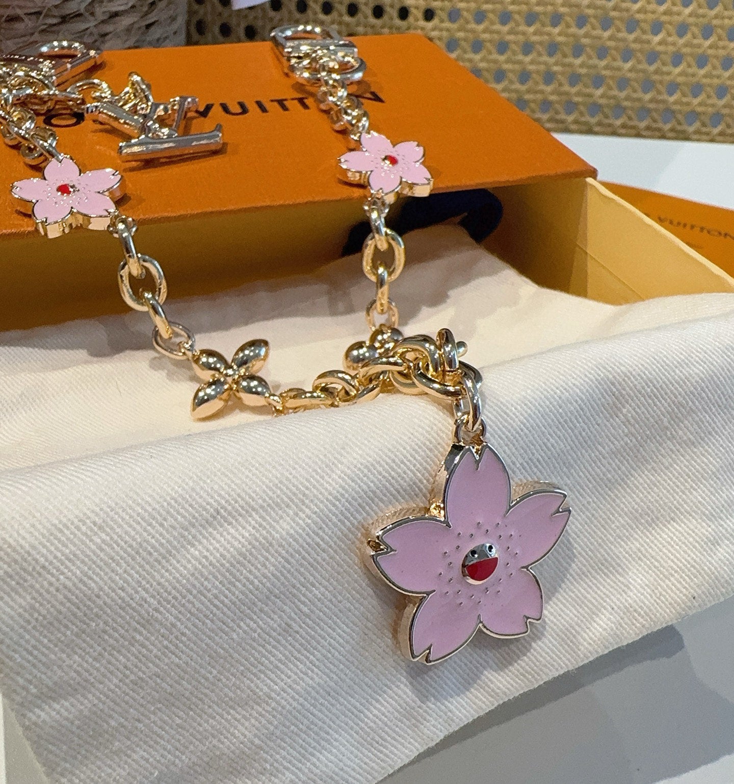 L 25 New Co-branded Cherry Blossom Keychain Bag Charms