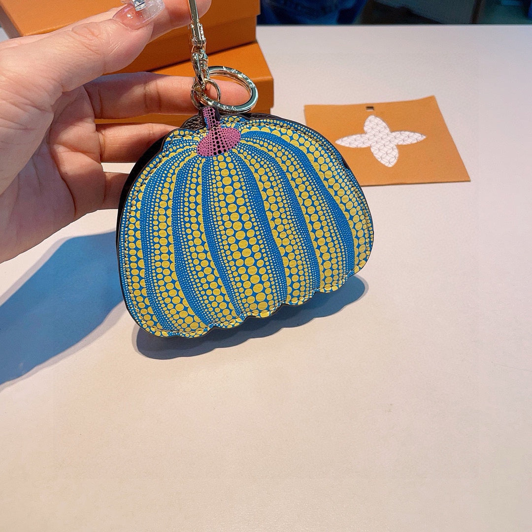 L 25 Pumpkin coin purse Hanging jewelry