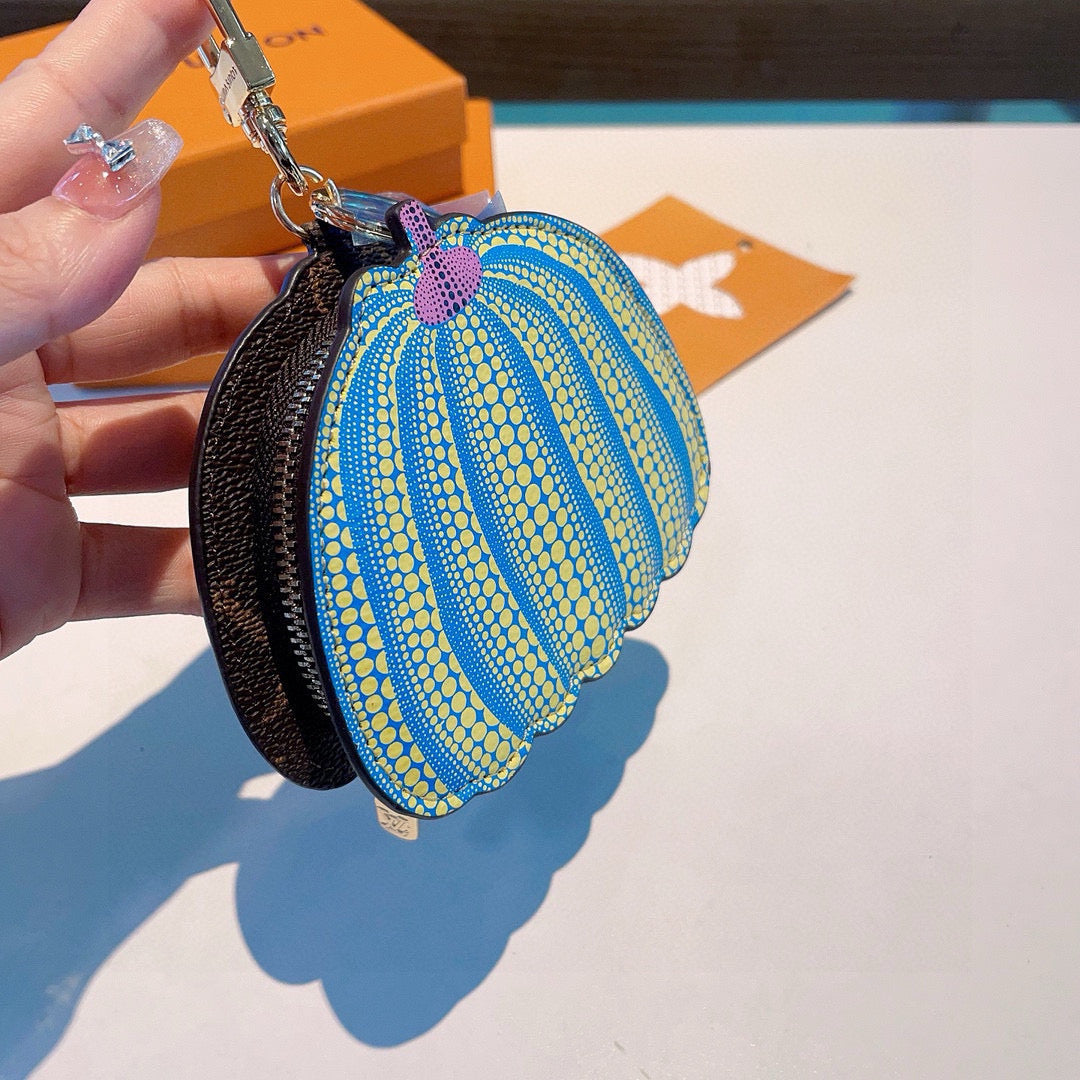 L 25 Pumpkin coin purse Hanging jewelry