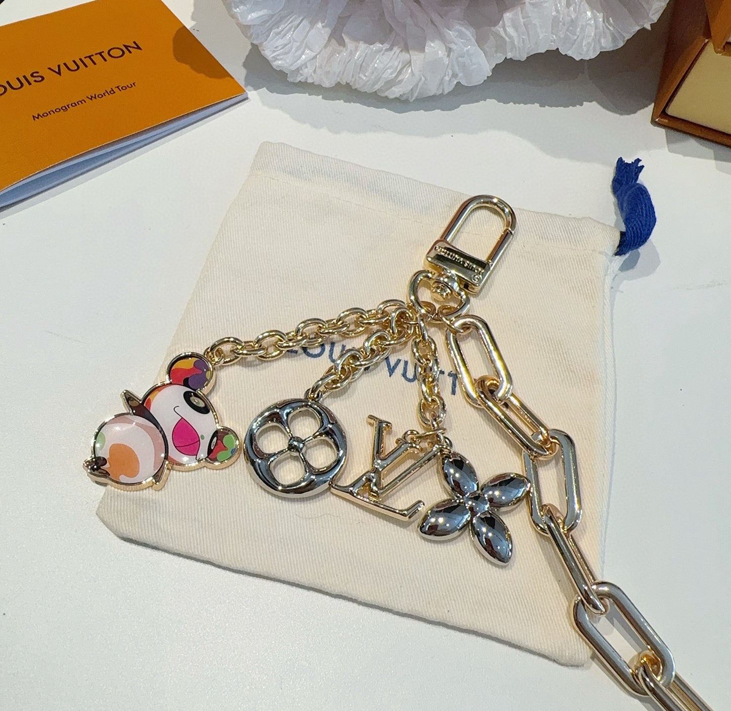 L 25 Co-branded Panda Keychain Bag Accessories