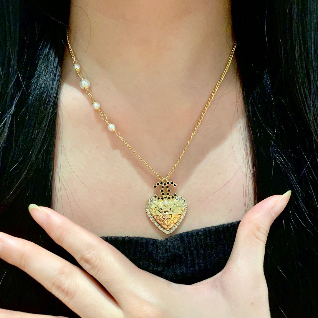C 25 Star Necklace