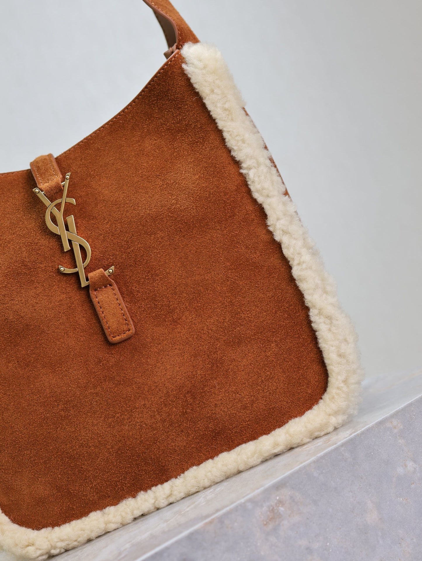 Y 25 Earthy yellow suede with lambskin 🐏 Popular LE 5A7 underarm bag