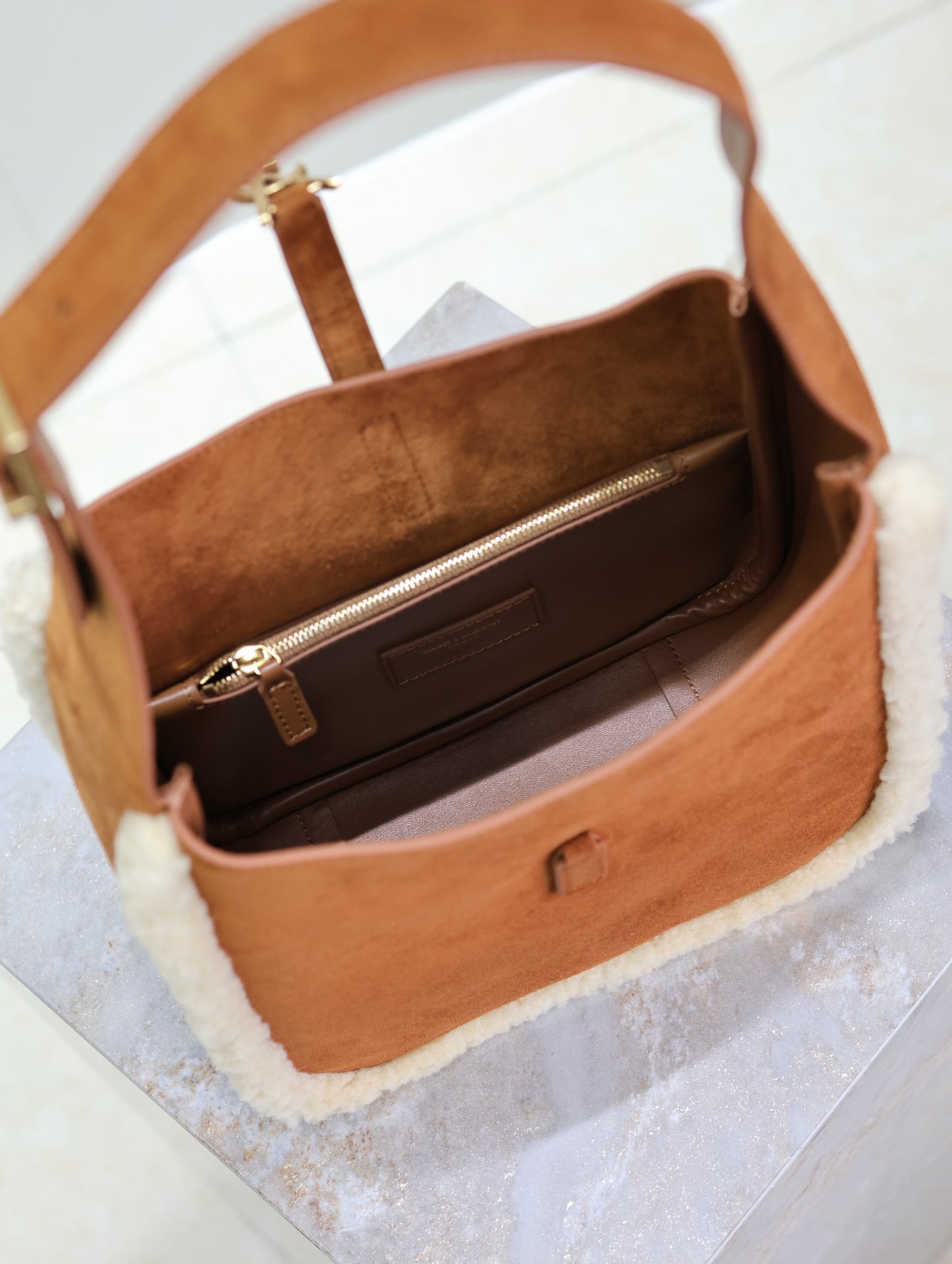 Y 25 Earthy yellow suede with lambskin 🐏 Popular LE 5A7 underarm bag