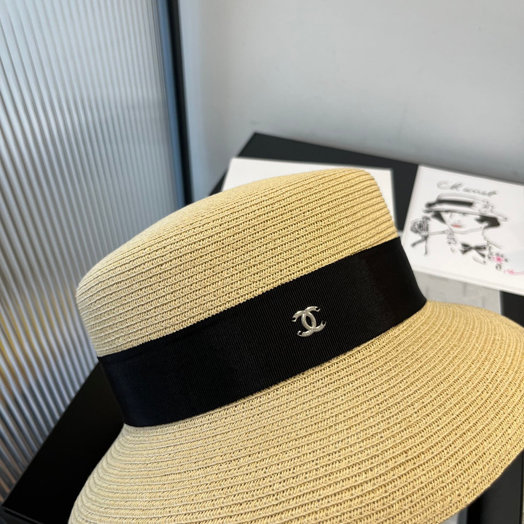 C 25 New straw hat, ladylike style,