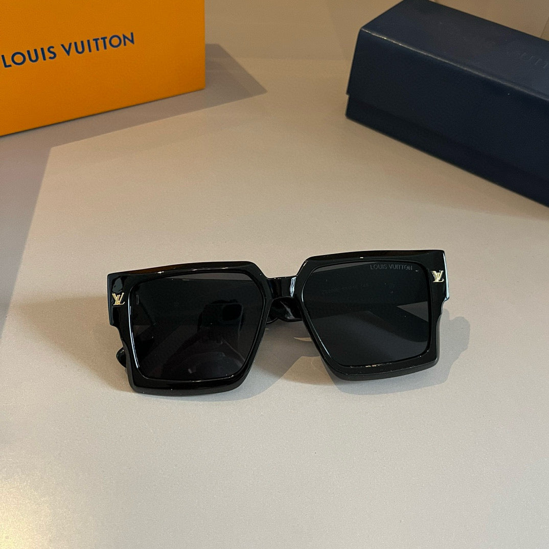 L sunglasses