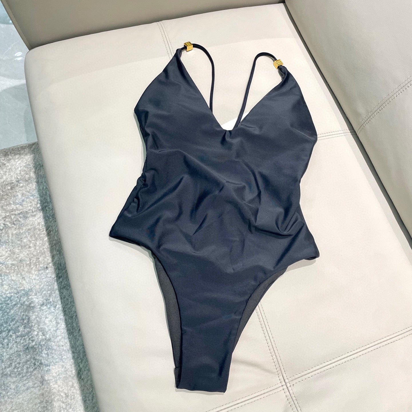 M 25 New High-grade Black One-piece Swimsuit