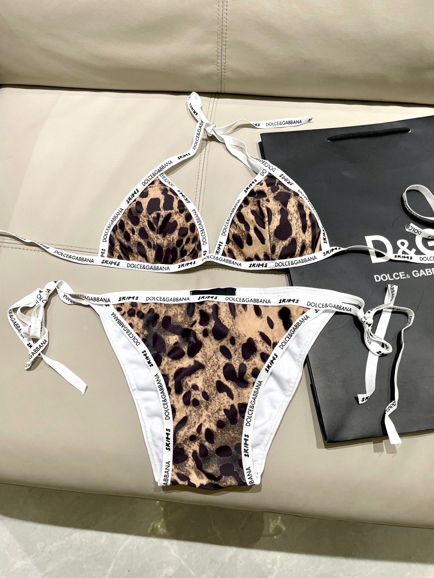 Do 25 Leopard Print Separate Swimsuit