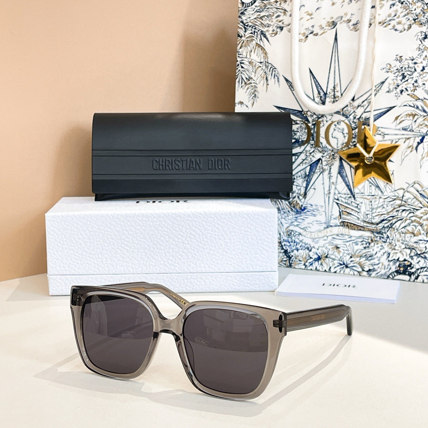 D 25 sunglasses