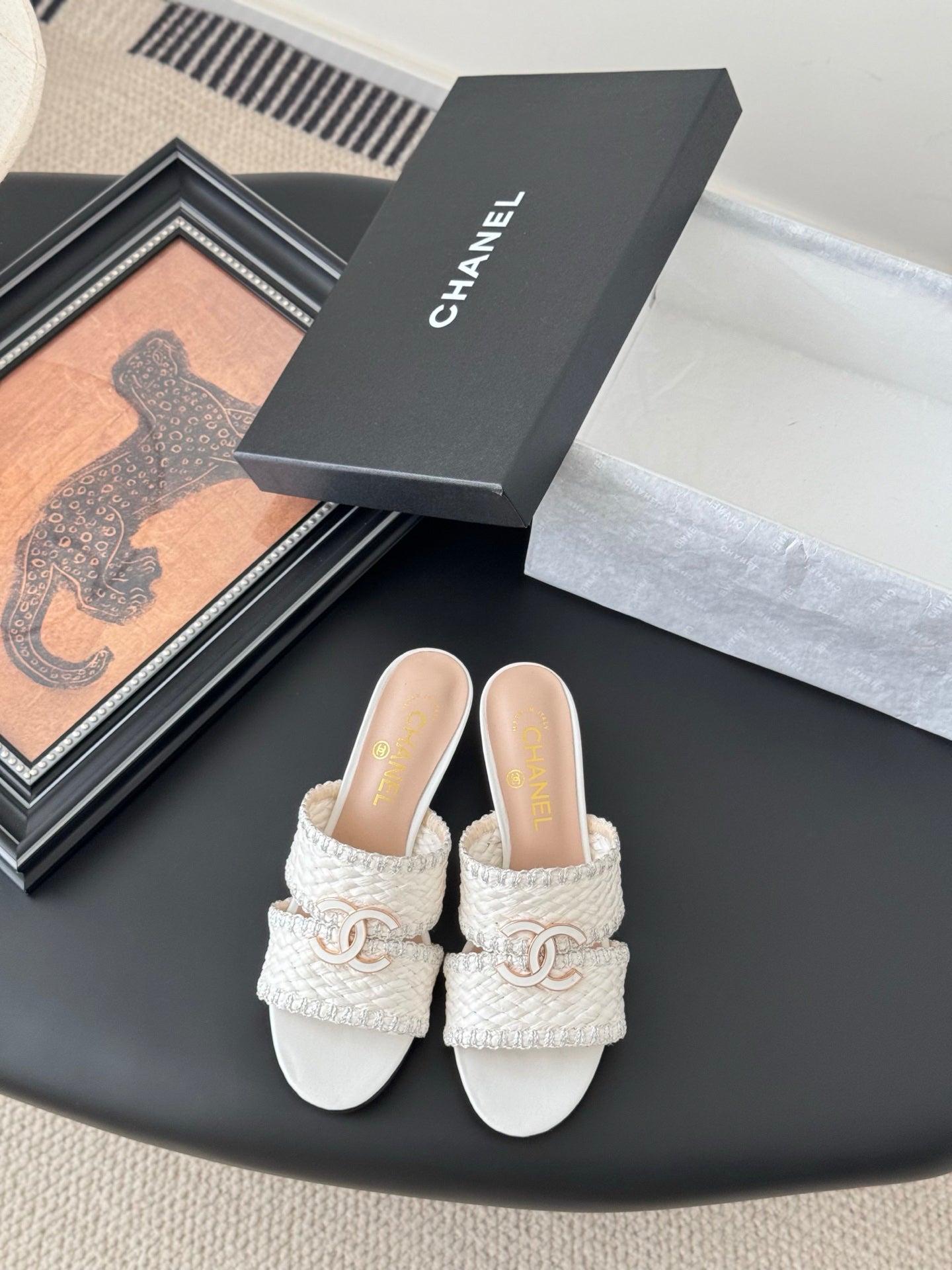 C 25 New High-heeled Slippers