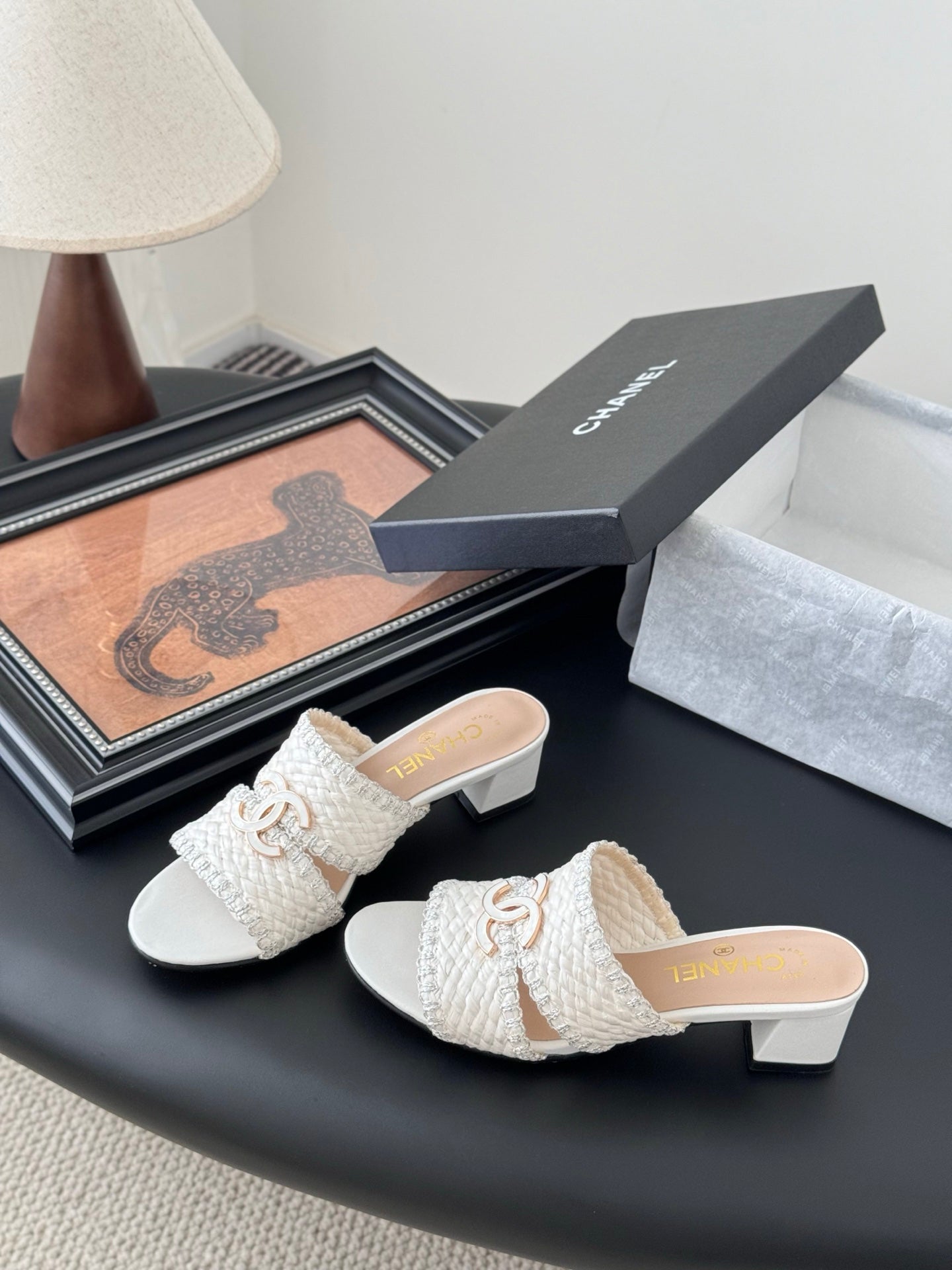 C 25 New High-heeled Slippers