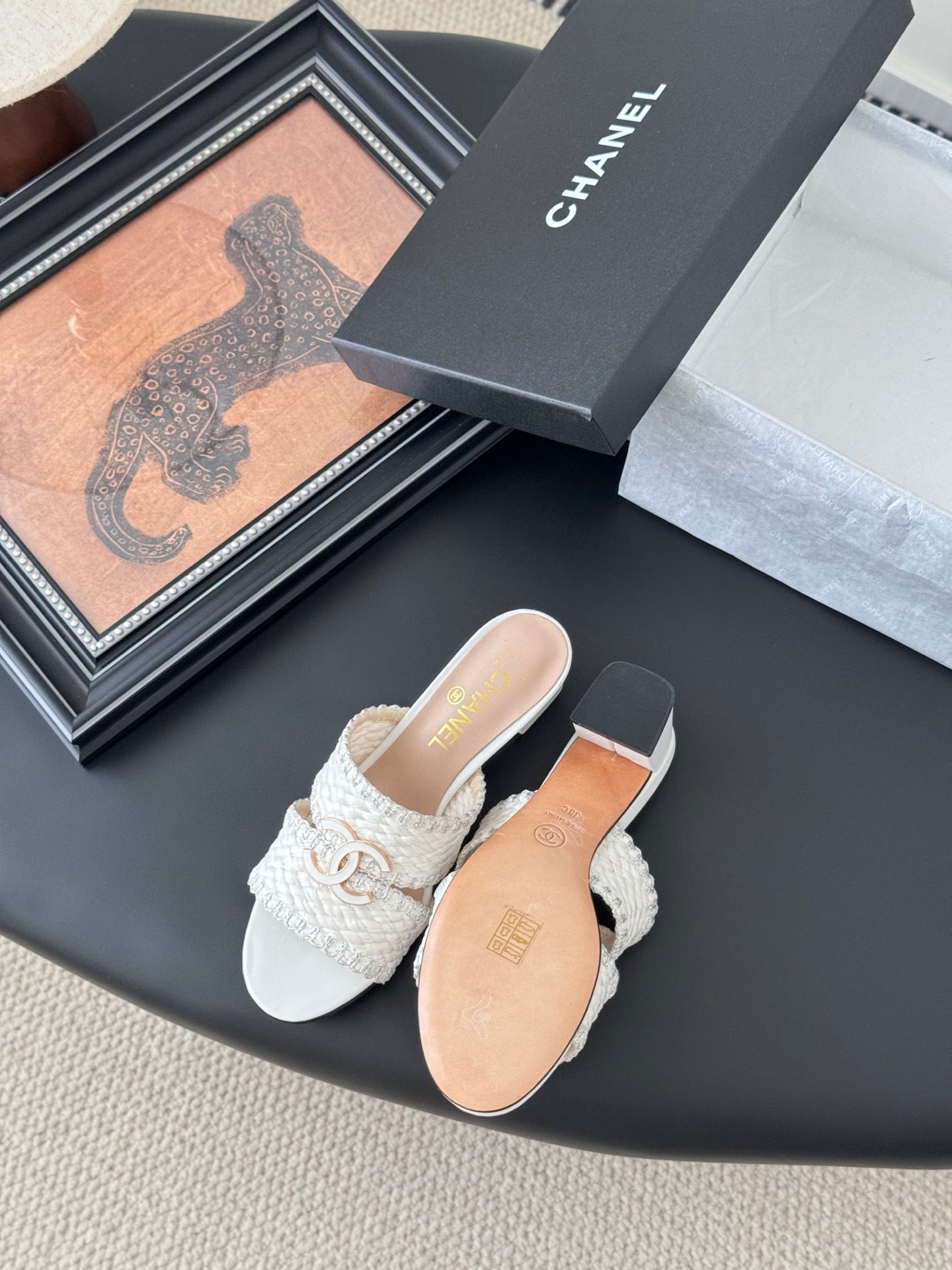 C 25 New High-heeled Slippers