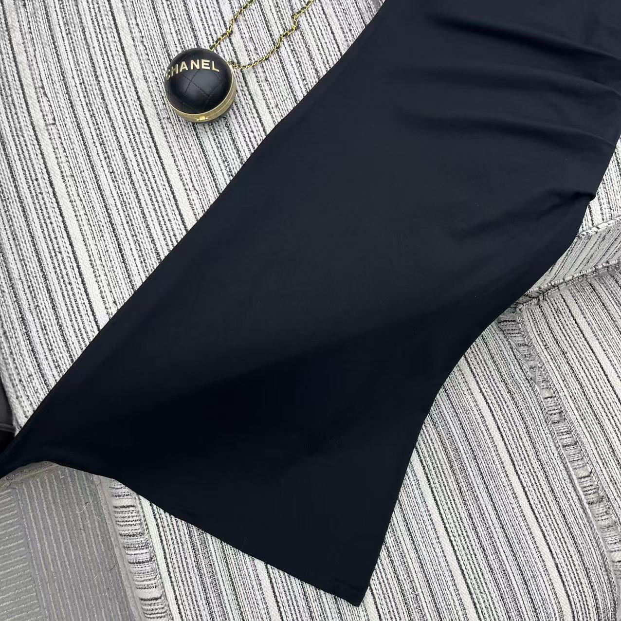 25 years early spring and summer new fake two-piece contrast vest dress