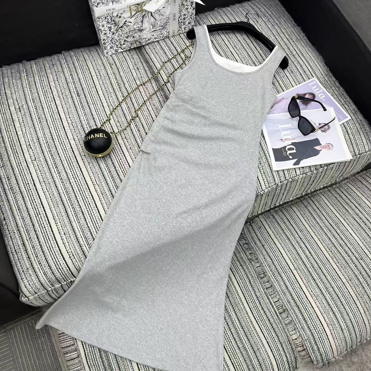 25 years early spring and summer new fake two-piece contrast vest dress