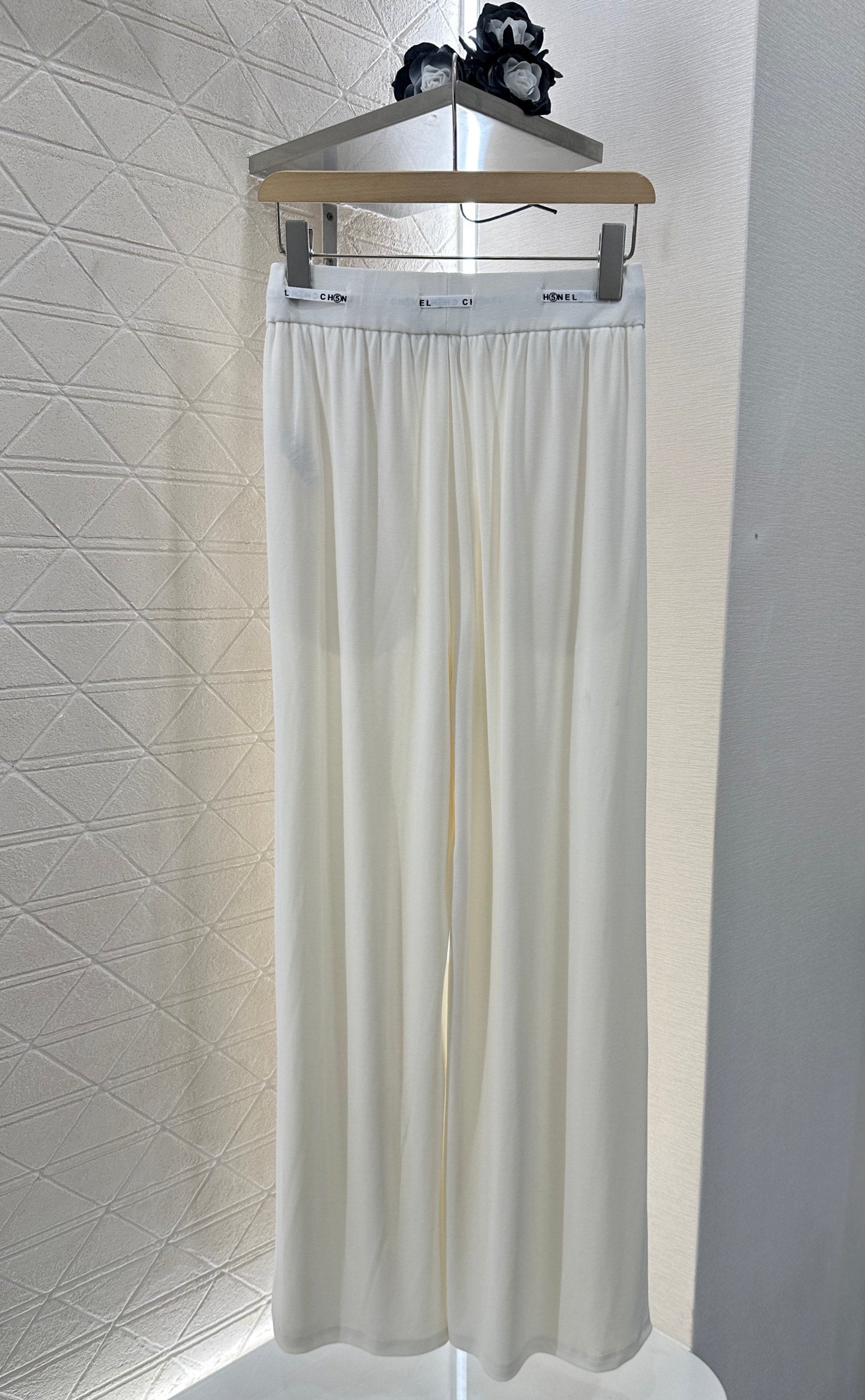 2025 Summer New Arrival Asymmetric Short Sleeve Drawstring Trousers Set