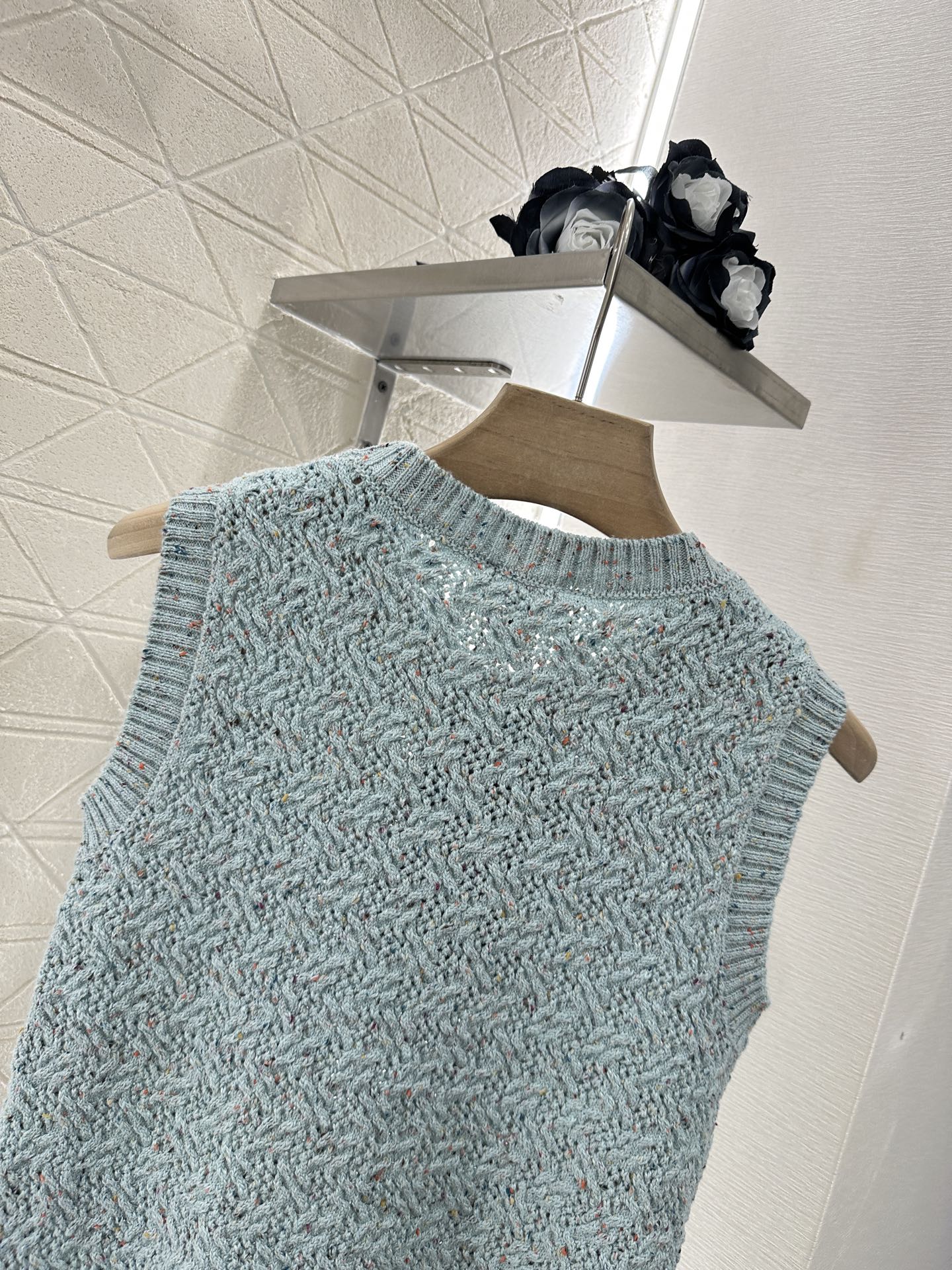 25 new summer leaf knitted vest