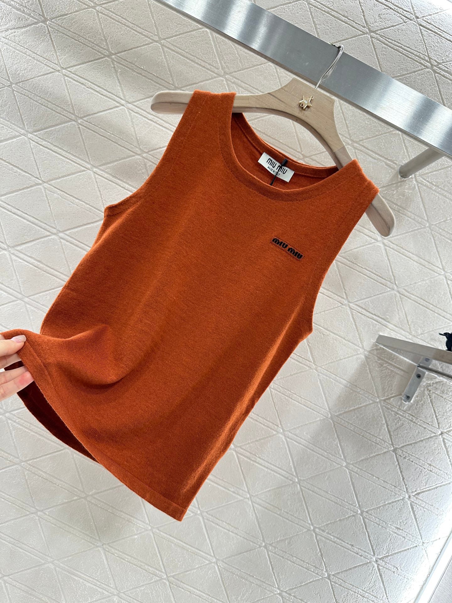 2025 Summer New Slim Fit Knitted Vest