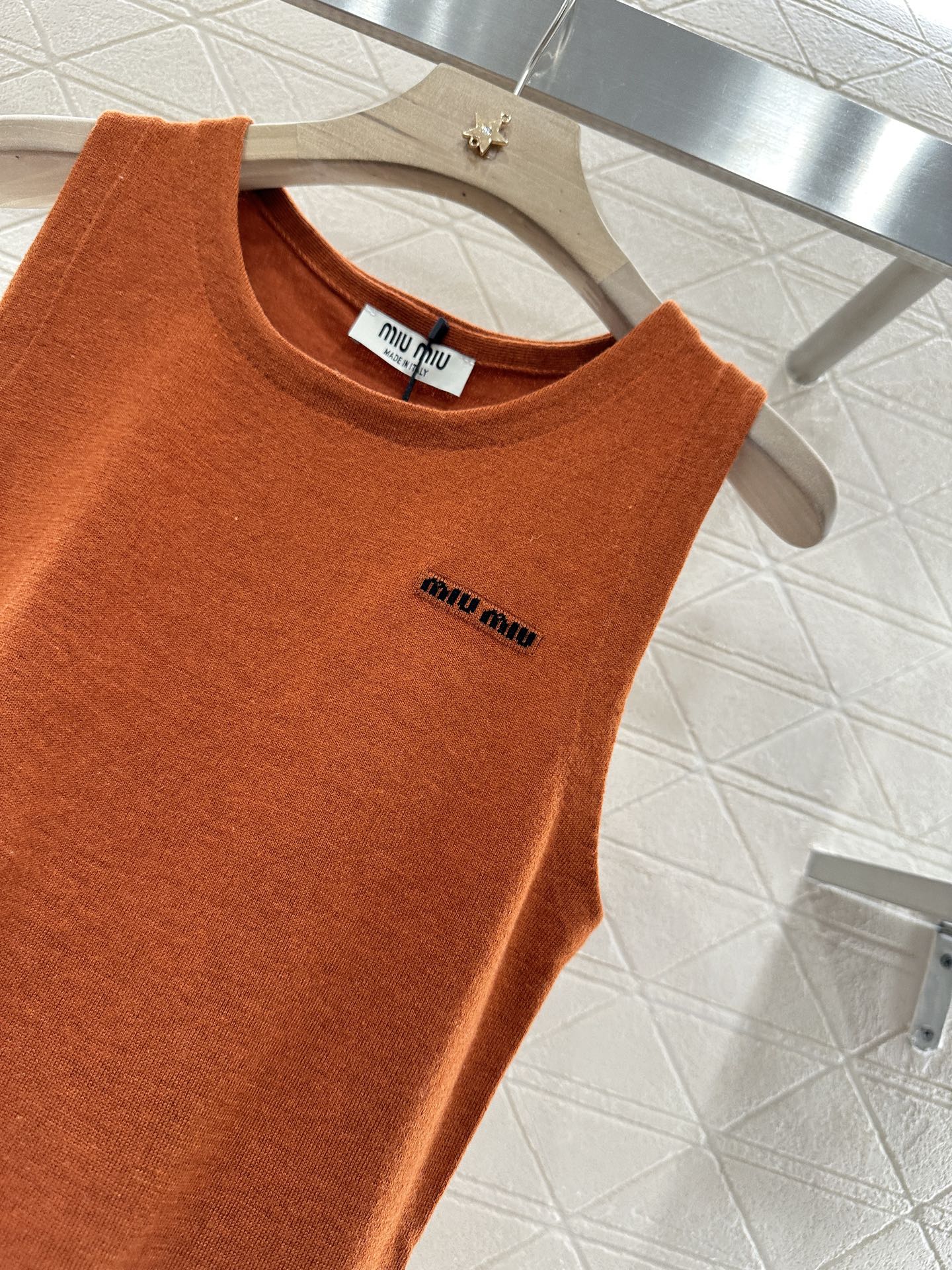 2025 Summer New Slim Fit Knitted Vest