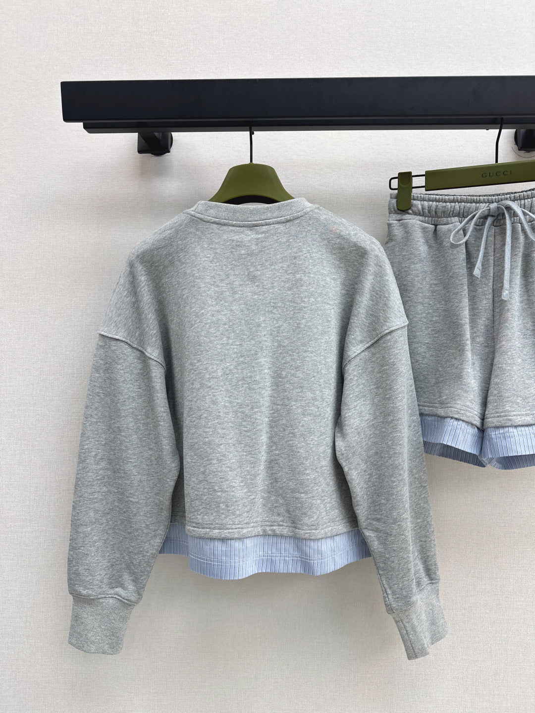 25Ss spring and summer new casual fashionable suit round neck splicing sweater + shorts suit