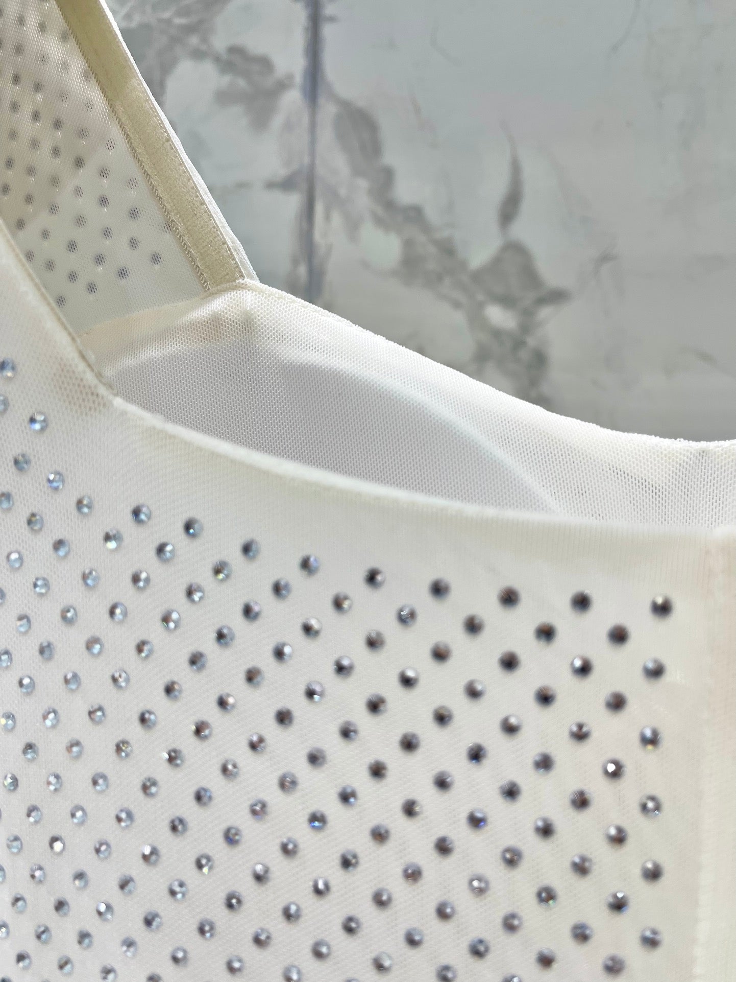 25 Nouvelle robe slim plissée en maille diamantée d'été