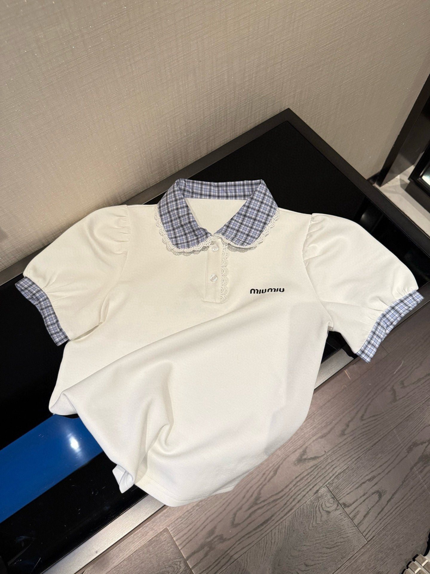 Ensemble chemise patchwork à manches courtes et jupe lanterne brodée avec lettres M 25