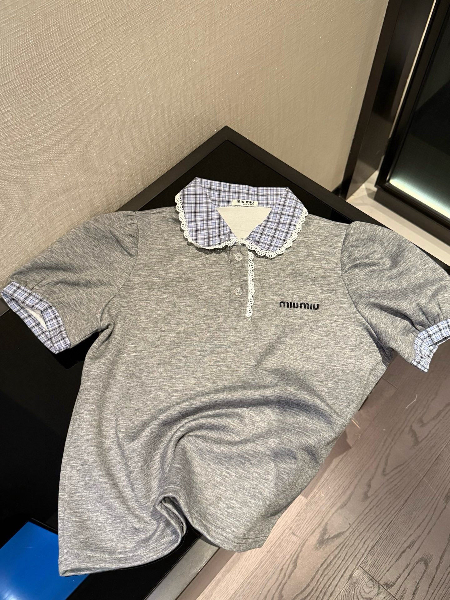 Ensemble chemise patchwork à manches courtes et jupe lanterne brodée avec lettres M 25