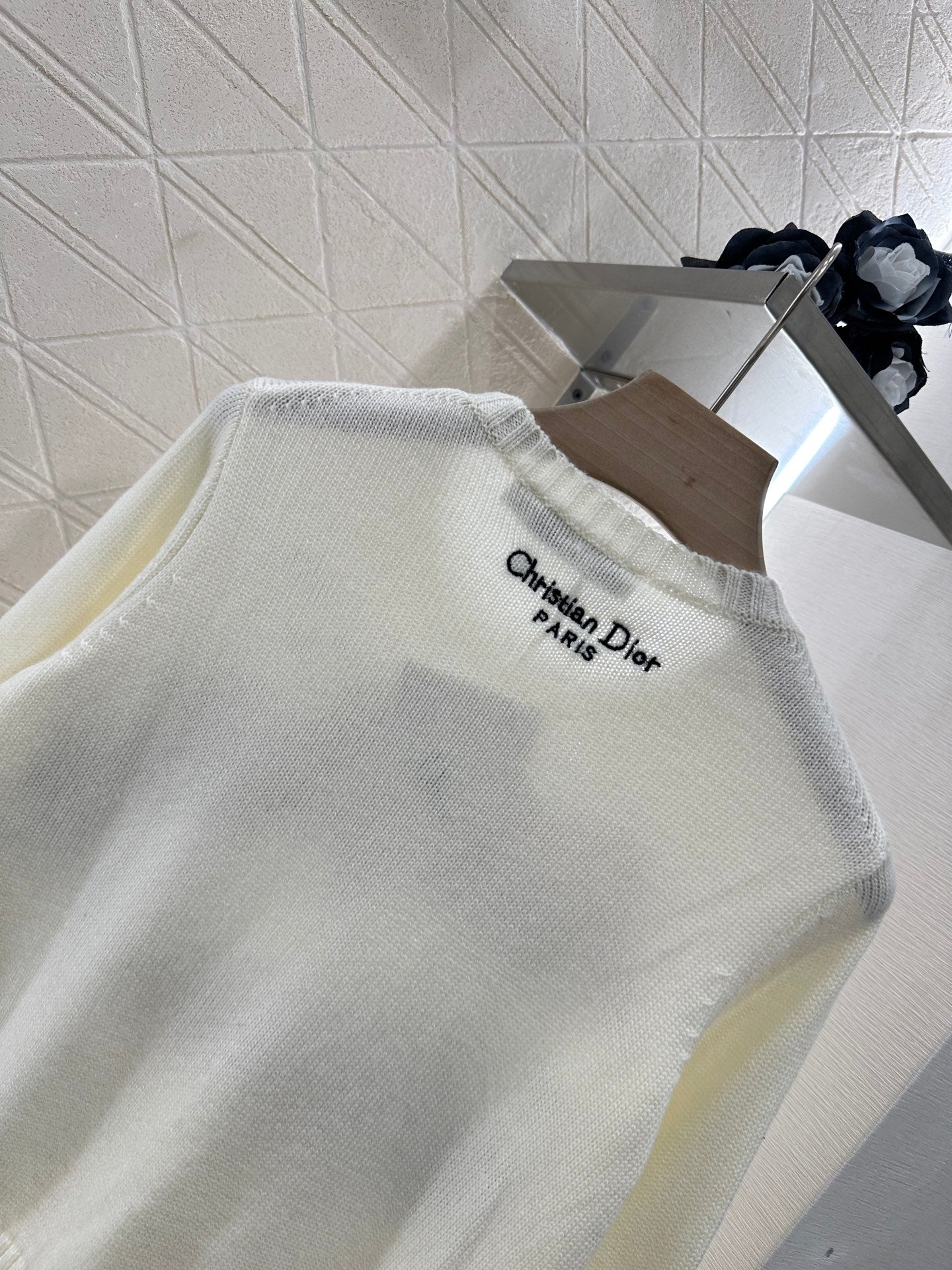 D 2025 Summer New Cityscape Embroidered Pullover Sweater