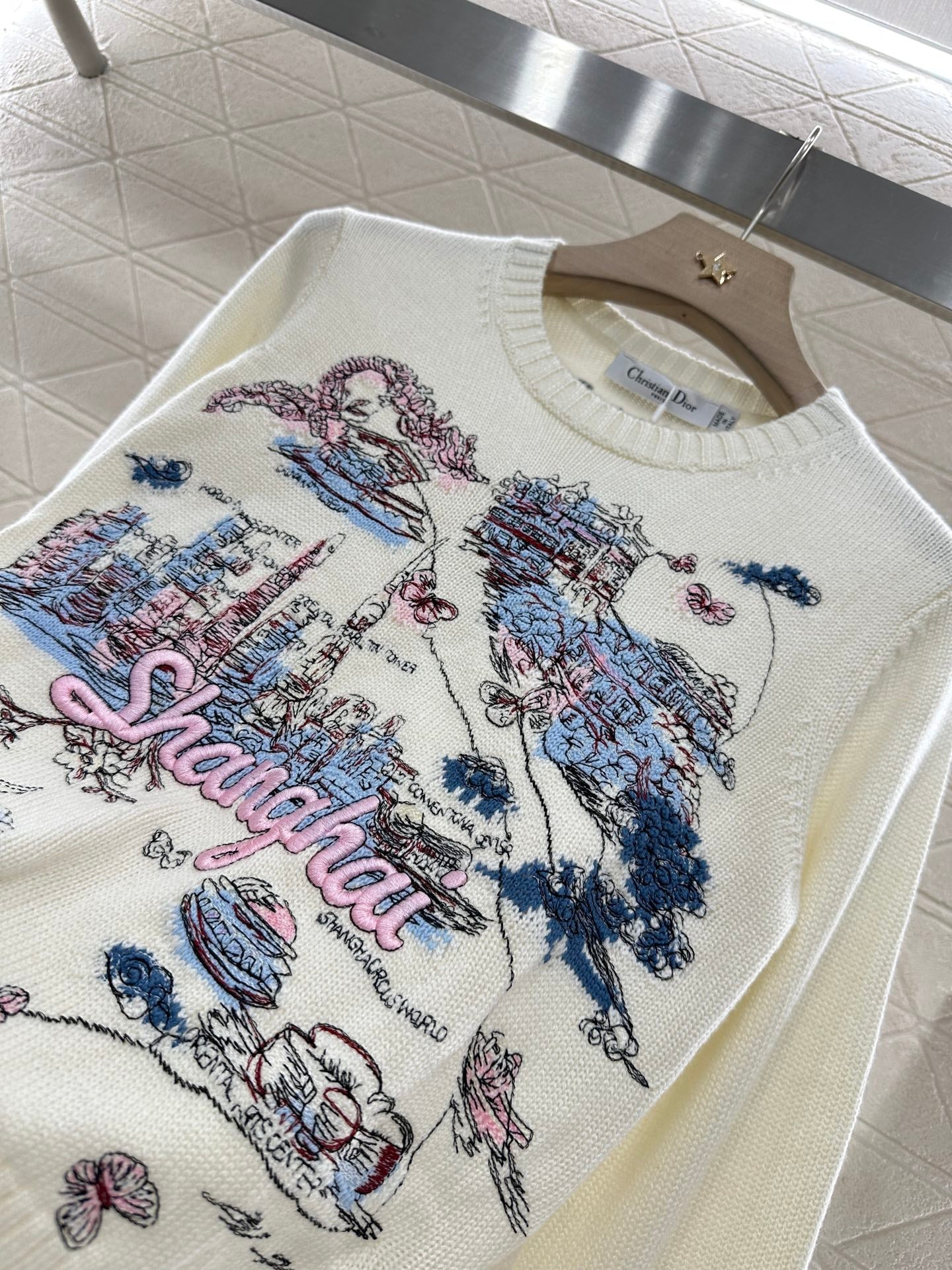 D 2025 Summer New Cityscape Embroidered Pullover Sweater