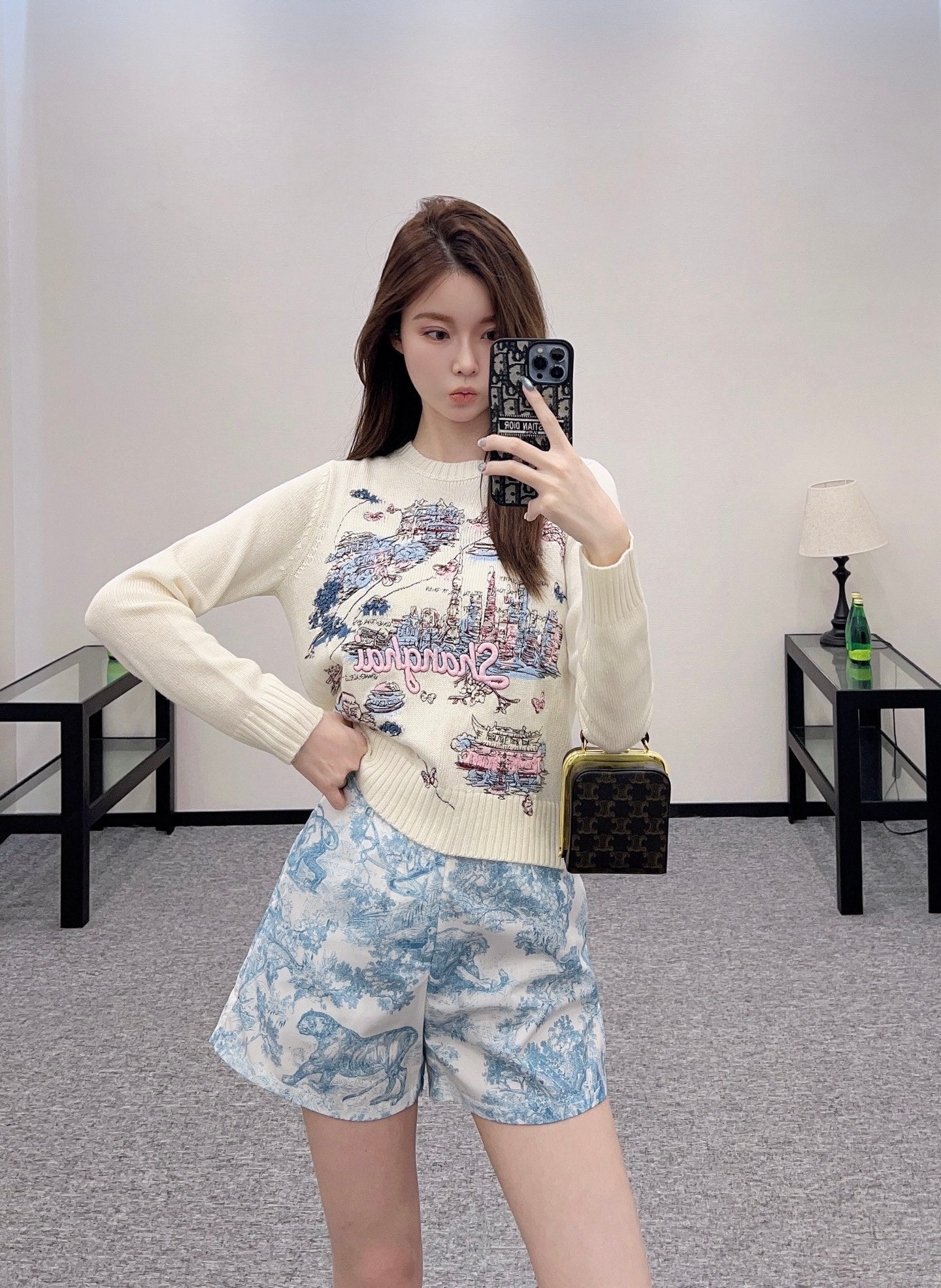 D 2025 Summer New Cityscape Embroidered Pullover Sweater