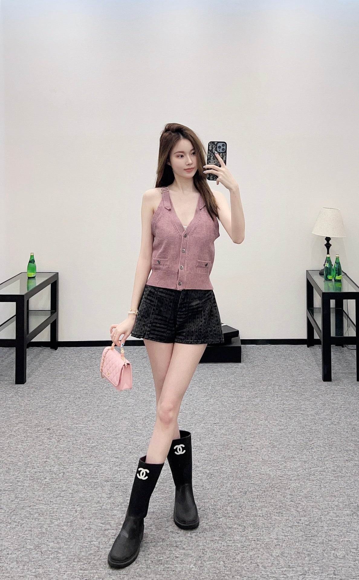 C 2025 new style new buckle knitted vest