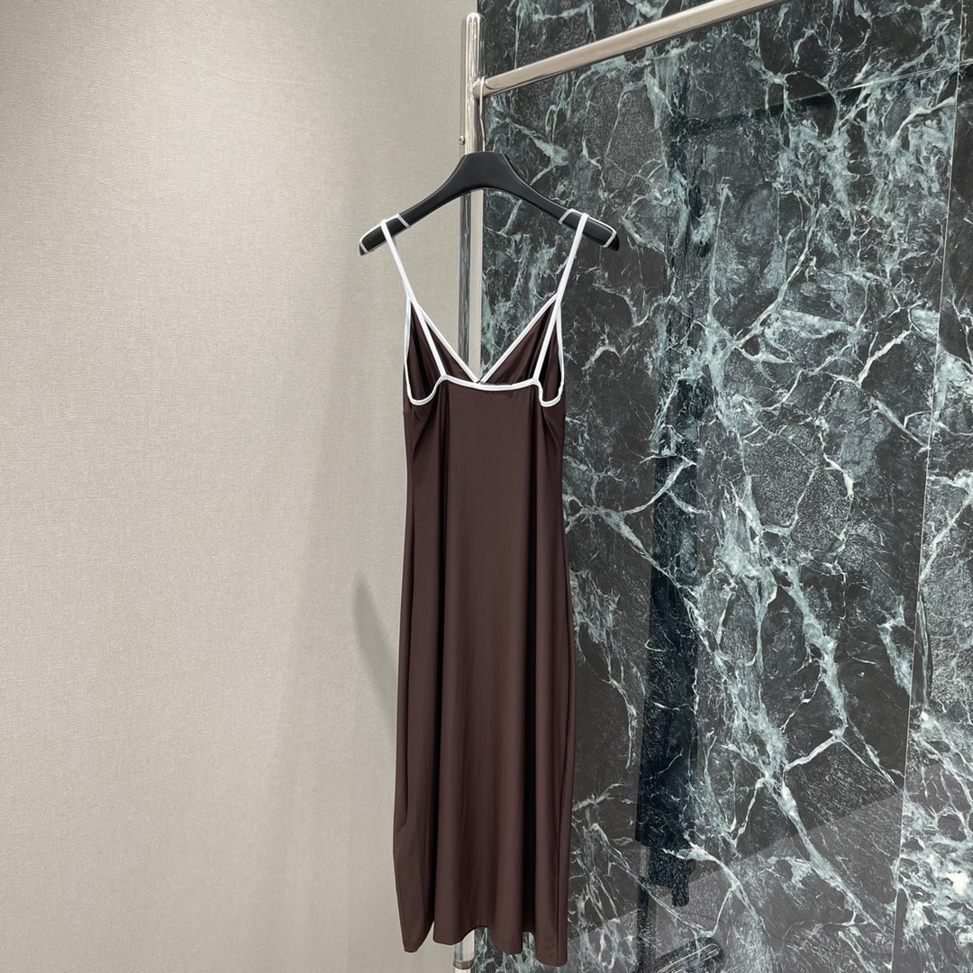 M 25 Early Fall New Slim-fitting contrasting color suspender skirt