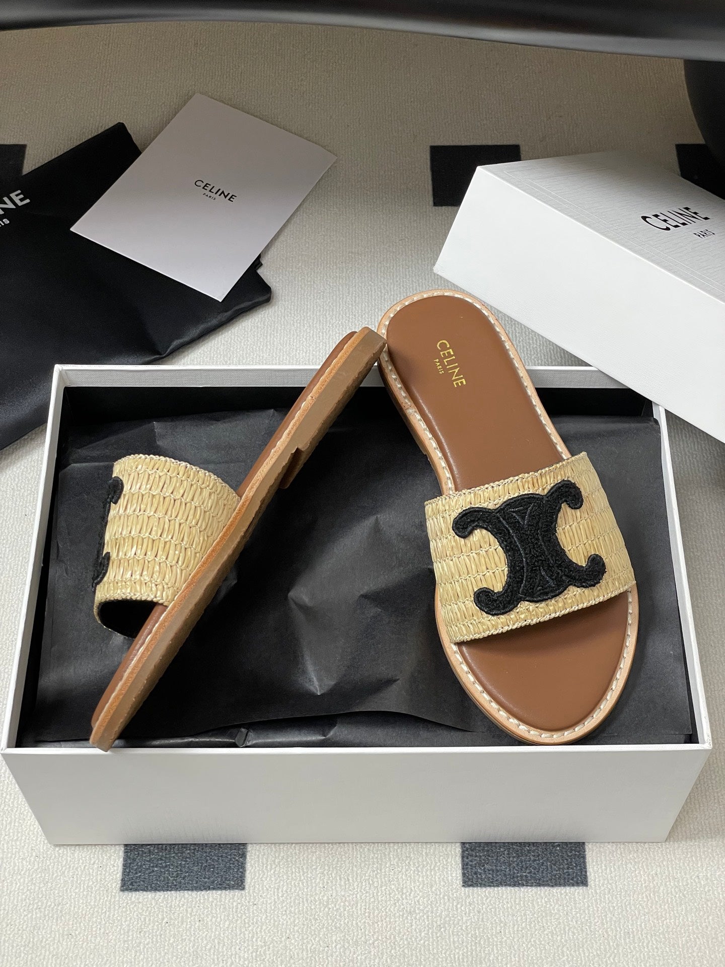 25ss Spring and Summer New Retro Straw Slippers