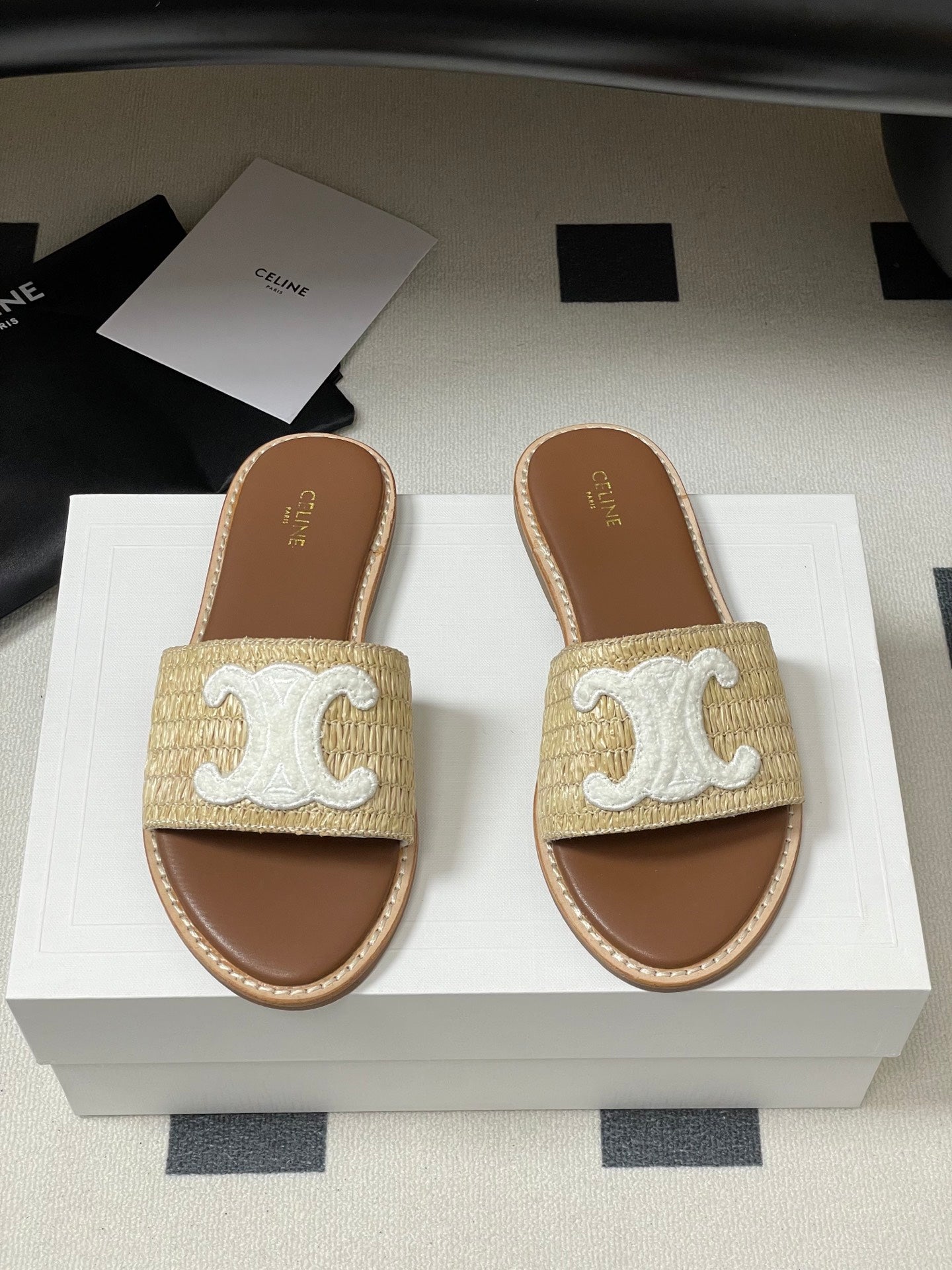 25ss Spring and Summer New Retro Straw Slippers