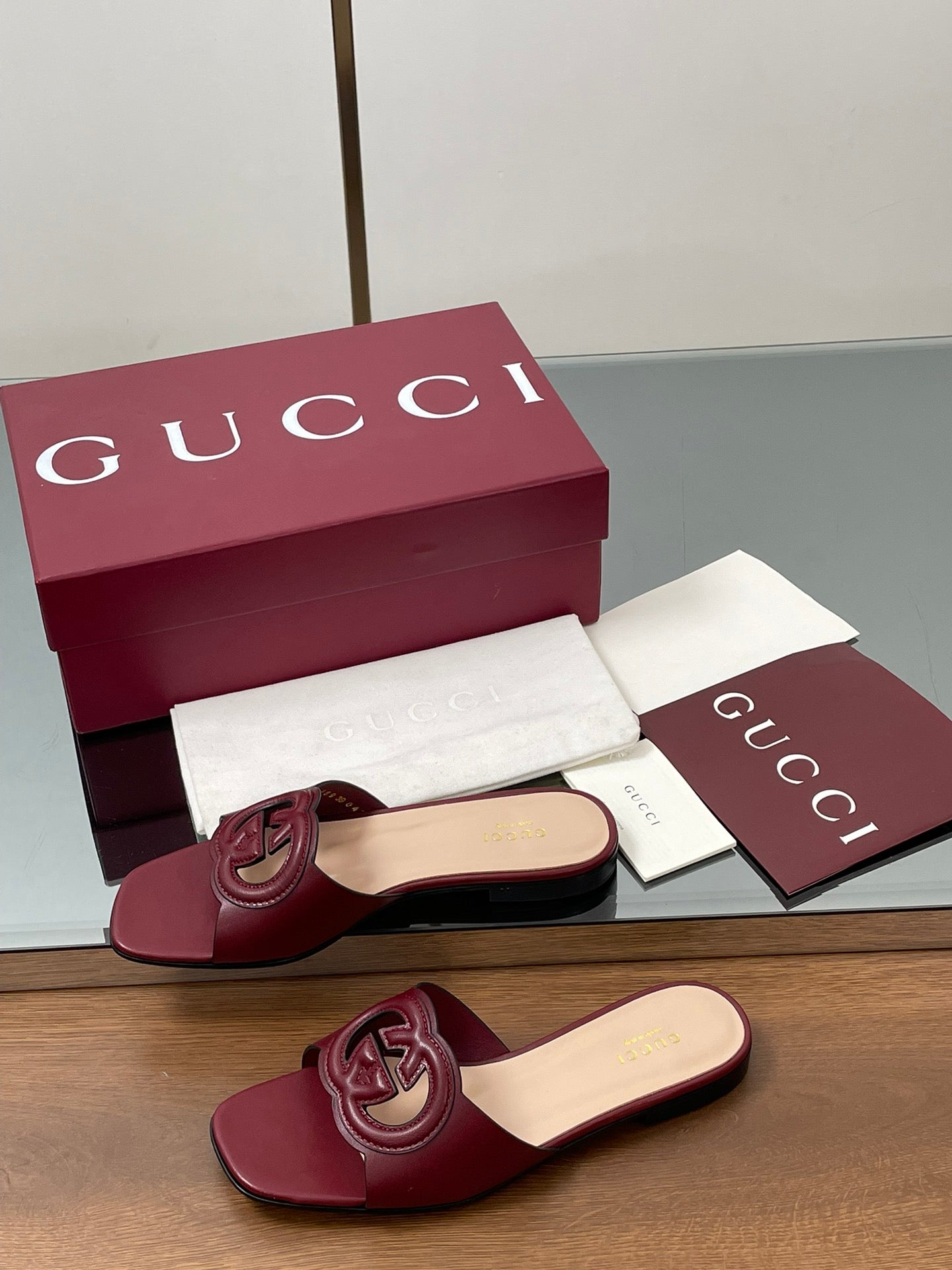 25 Summer New Square Toe Open Toe Sandals