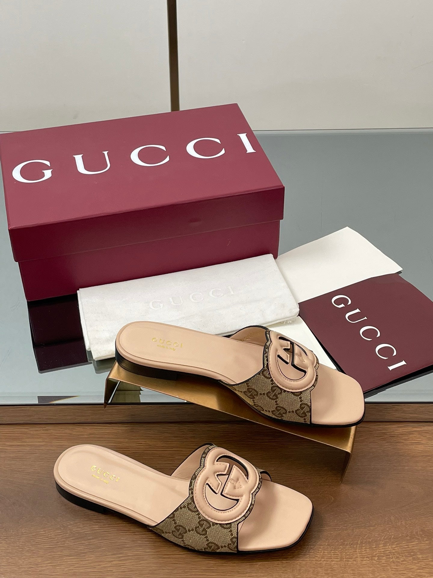 25 Summer New Square Toe Open Toe Sandals