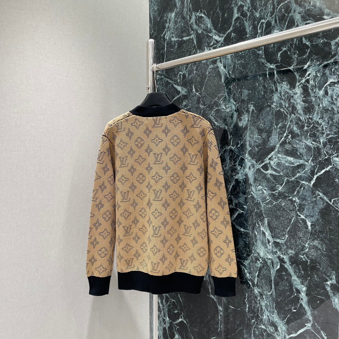 L 25 Early Fall New V-neck Jacquard Knit Cardigan