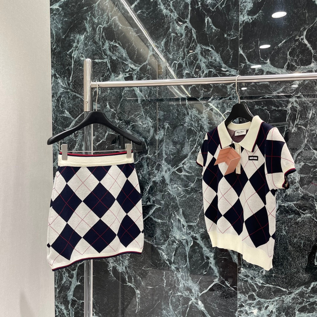 M 25 Early Fall New Diamond Knit Skirt Set