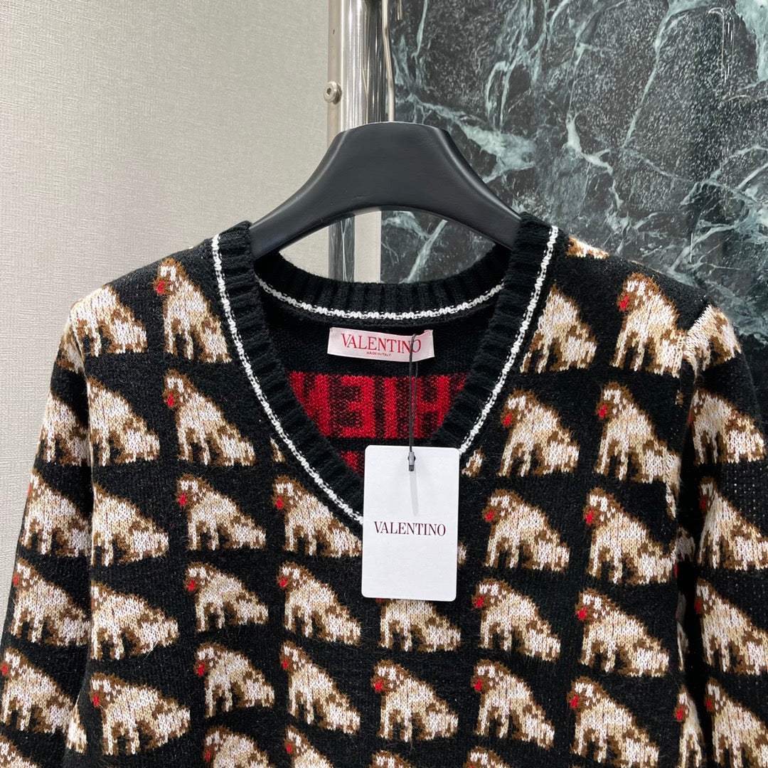 V 25 Early Fall New V-neck printed knitted long sleeves
