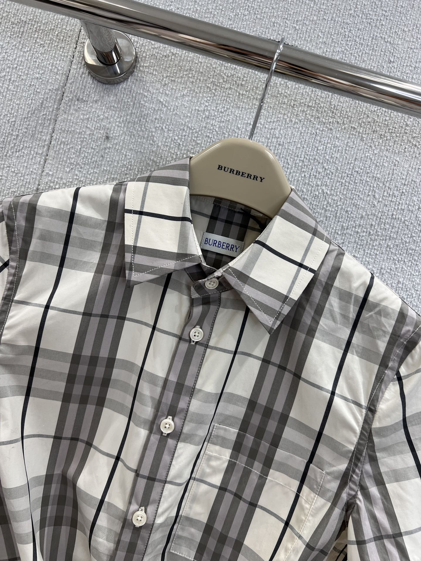 25Ss Spring and Summer New Plaid Lapel Short Sleeve Shirt + Elastic Waist Shorts Set