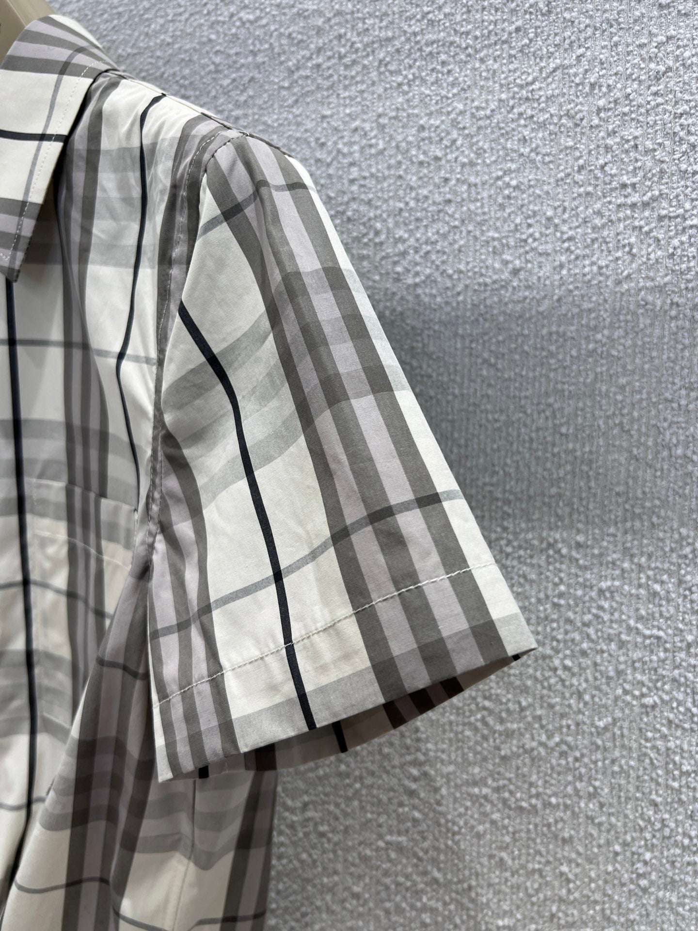 25Ss Spring and Summer New Plaid Lapel Short Sleeve Shirt + Elastic Waist Shorts Set