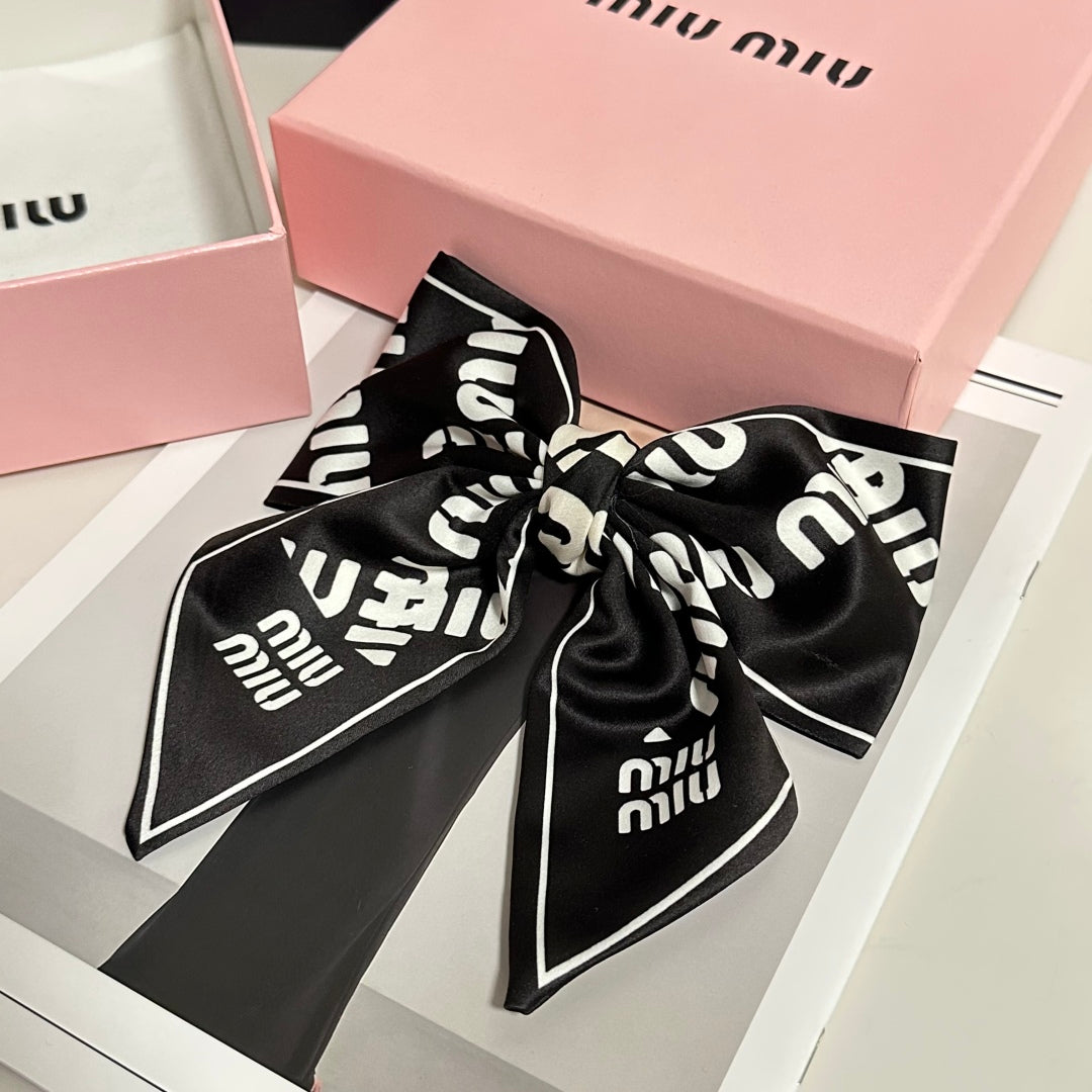 25 Summer New Bow Retro Letter Hairpins