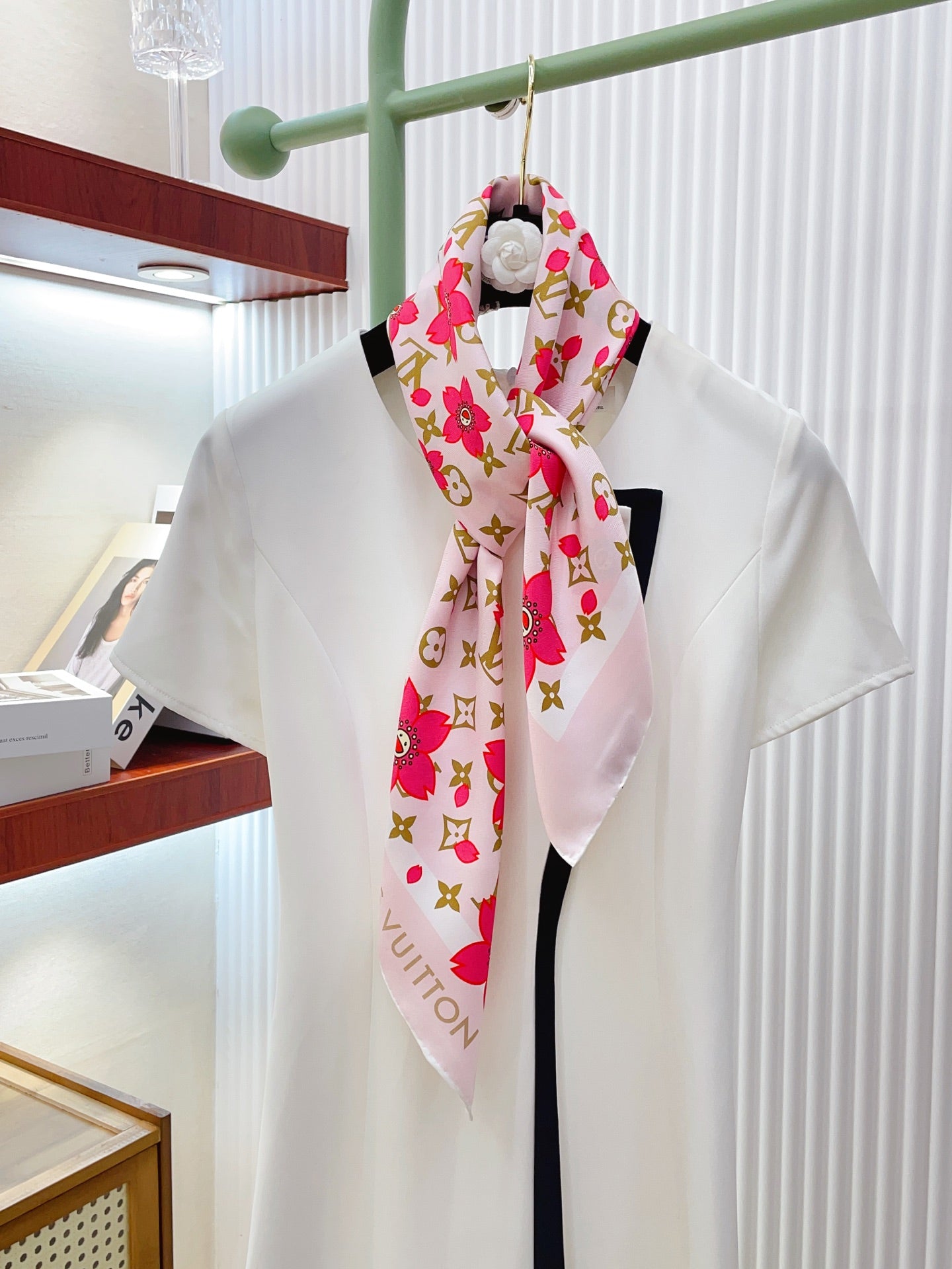 25 Summer New Twill Silk Square Scarf
